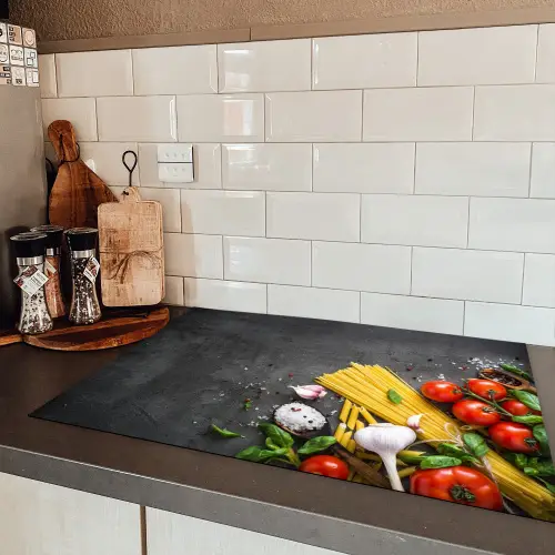 Pasta - Kruiden - Tomaat - Specerijen - Rustiek Inductie beschermer vinyl 3mm klein -sfeer3
