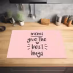 Spreuken - Moms give the best hugs - Quotes - Mama Inductie beschermer vinyl 3mm klein -sfeer5