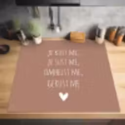 Spreuken - Je kust me je sust me - Maaike Ouboter - Quotes Inductie beschermer vinyl 3mm middel -sfeer5