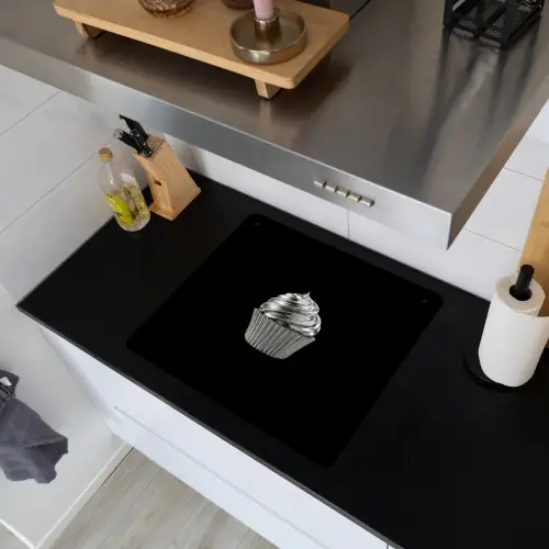 Cupcake - Luxueus - Zilver Inductie beschemer met haakjes middel -sfeer1