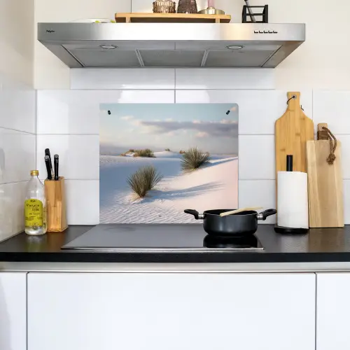 Duinen - Gras - Wolken - Beige Inductie beschemer met haakjes middel -sfeer2