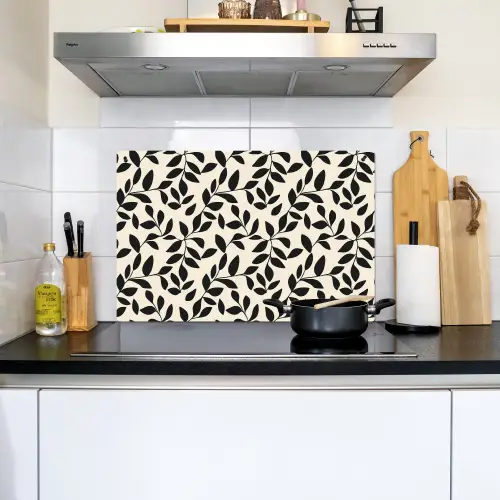 Elegant - Patroon - Zwart - Beige Inductie beschemer met haakjes klein 777 -sfeer2
