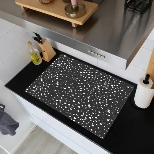 Terrazzo - Patroon - Zwart - Wit Inductie beschemer met haakjes klein 777 -sfeer1