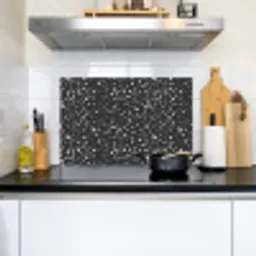 Terrazzo -  Patroon - Zwart - Wit Inductie beschemer met haakjes klein 777 -sfeer2