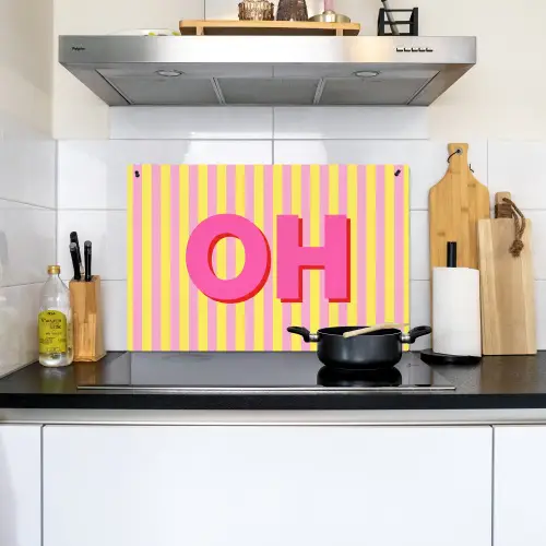 Tekst - Strepen - Roze Inductie beschemer met haakjes klein -sfeer2