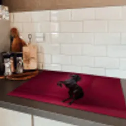 Hengst - Steigert - Rood Inductie beschermer vinyl 3mm klein -sfeer3