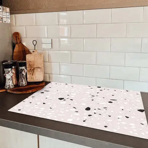 Terrazzo - Patroon - Zacht - Zwart - Wit Inductie beschermer vinyl 3mm klein 276 -sfeer3