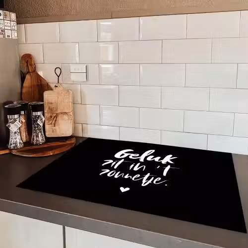 Tekst - Geluk zit in 't zonnetje - Quotes - Zomer - Zon Inductie beschermer vinyl 3mm middel -sfeer3
