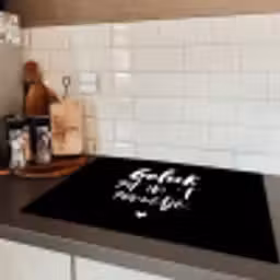 Tekst - Geluk zit in 't zonnetje - Quotes - Zomer - Zon Inductie beschermer vinyl 3mm middel -sfeer3