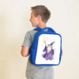 Lachende tovenaar met fonkelende staf Kinderrugzak - Blauw middel -sfeer2