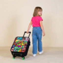 Expressief en druk patroon met monsters Kinderkoffer - Zwart klein -sfeer1