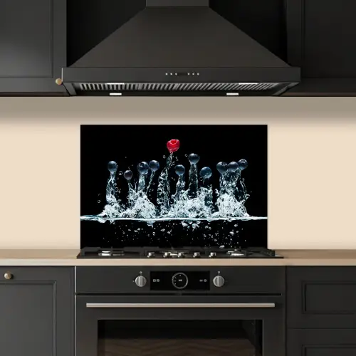 Bessen - Water - Zwart - Fruit - Framboos keuken achterwand spatscherm klein -sfeer1