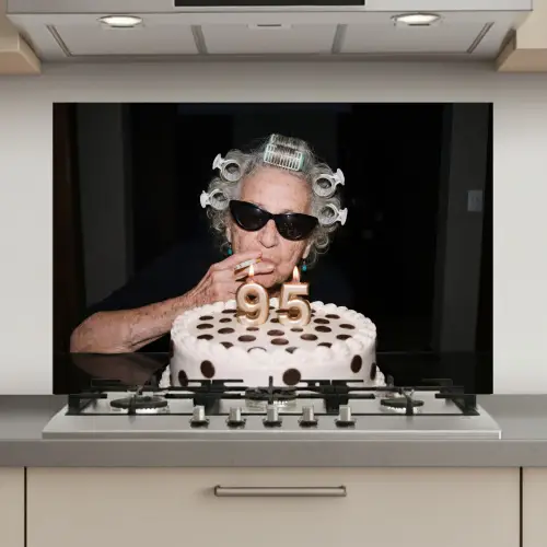 Verjaardag - Krulspeld - Oma keuken achterwand spatscherm klein -3d_website
