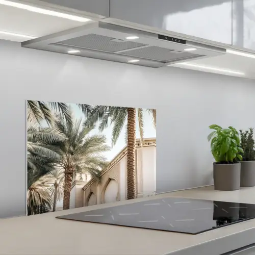 Gebouw - Palmbomen - Beige - Zon keuken achterwand spatscherm klein -3d_schuin