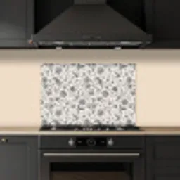 Classic - Black - White - Floral keuken achterwand spatscherm klein 900 -sfeer1
