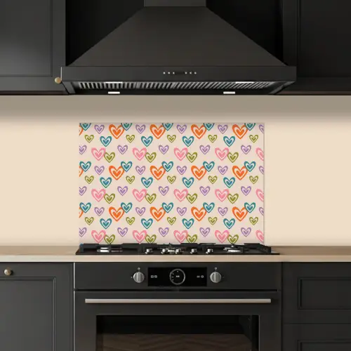 Kleurrijk - Hartjes - Patroon - Beige keuken achterwand spatscherm klein 900 -sfeer1