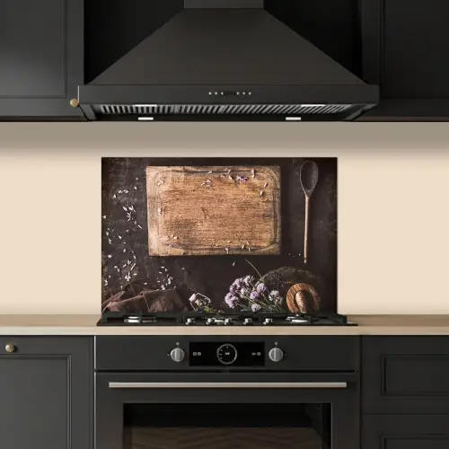 Snijplank - Kruiden - Lepel - Keuken - Rustiek - Vijzel - Bieslook keuken achterwand spatscherm klein -sfeer1