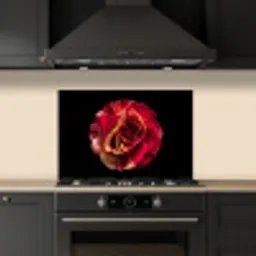 Bloem - Roos - Rood - Zwart keuken achterwand spatscherm klein -sfeer1