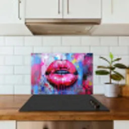 Graffiti - Lippen - Felroze - Geschilderd keuken achterwand spatscherm klein -sfeer2