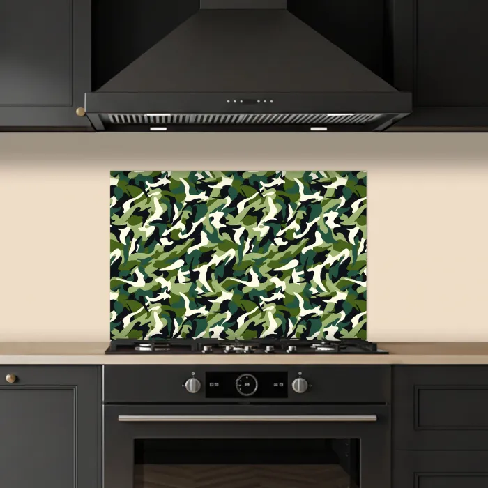Groen - Vloeiend - Camouflage keuken achterwand spatscherm klein 900 -sfeer1