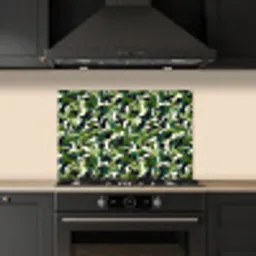 Groen - Vloeiend - Camouflage keuken achterwand spatscherm klein 900 -sfeer1