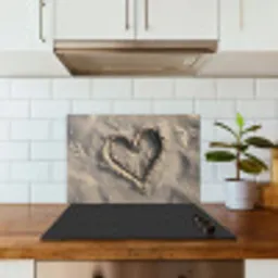 Hartvorm - Getekend - Beige - Zand keuken achterwand spatscherm klein -sfeer2