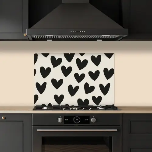 Hartjes - Zwart - Beige keuken achterwand spatscherm klein -sfeer1
