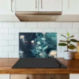 Kwallen - Zee - Wit - Golven keuken achterwand spatscherm klein -sfeer2