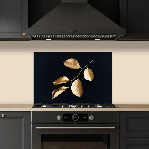 Bladeren - Tak - Goud - Luxe keuken achterwand spatscherm klein -sfeer1