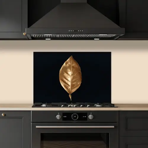 Bladeren - Chic - Goud - Planten - Zwart keuken achterwand spatscherm klein -sfeer1