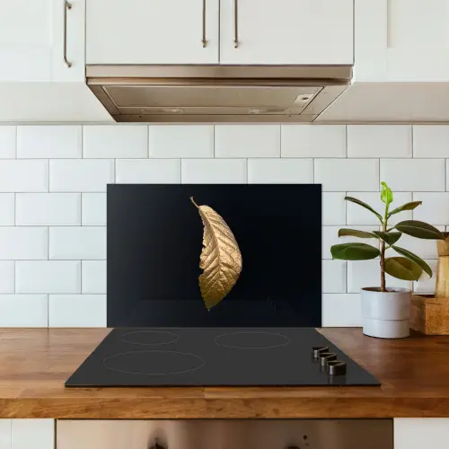 Bladeren - Luxe - Goud - Zwart - Natuur keuken achterwand spatscherm klein -sfeer2