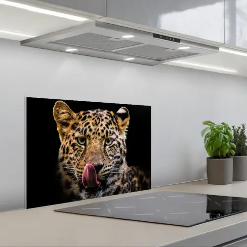 Luipaard - Zwart - Close up keuken achterwand spatscherm klein -3d_schuin
