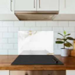 Marmer - Goud - Wit - Luxe keuken achterwand spatscherm klein -sfeer2