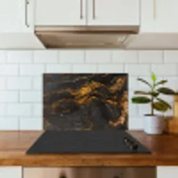 Marmer - Kalk - Zwart - Goud - Marmerlook - Luxe keuken achterwand spatscherm klein -sfeer2