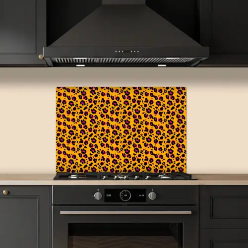 Oranje - Roze - Panterprint keuken achterwand spatscherm klein 900 -sfeer1