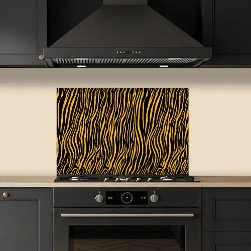 Oranje - Tijger - Zwart - Patroon keuken achterwand spatscherm klein 900 -sfeer1