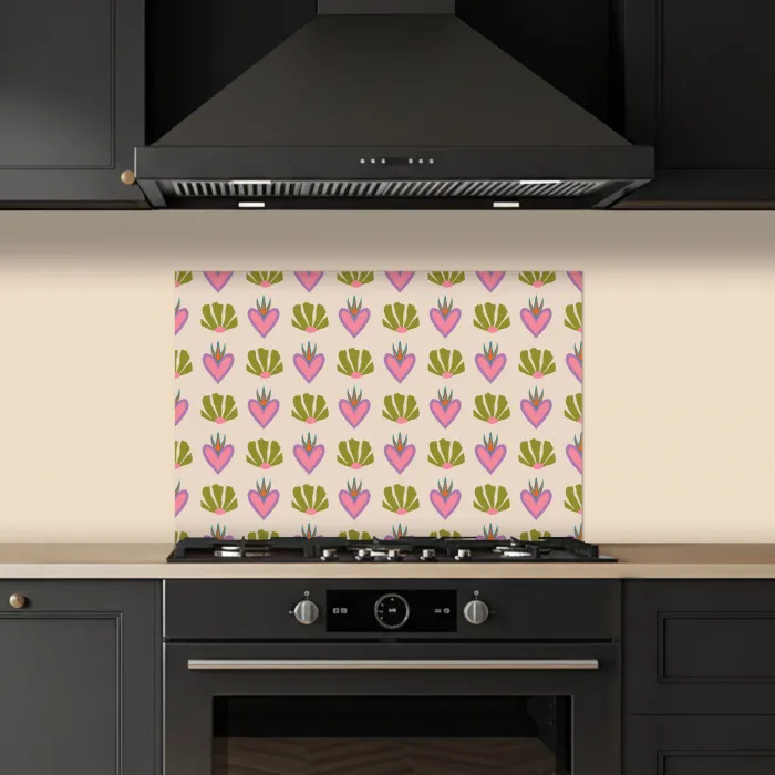 Patroon - Beige - Hartjes - Bloemen keuken achterwand spatscherm klein 900 -sfeer1