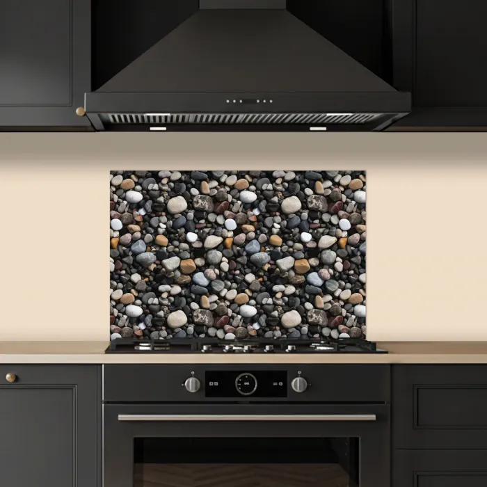 Kiezels - Mix - Aardetonen keuken achterwand spatscherm klein 900 -sfeer1