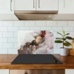 Rood - Marmer - Goud keuken achterwand spatscherm klein -sfeer2