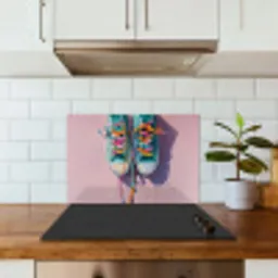 Sneakers - Veters - Kleurrijk - Schaduw keuken achterwand spatscherm klein -sfeer2