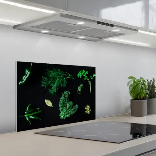 Specerijen en kruiden op zwarte achtergrond keuken achterwand spatscherm klein -3d_schuin