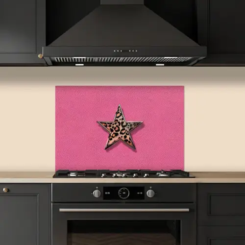 Ster - Luipaard - Print - Roze keuken achterwand spatscherm klein -sfeer1
