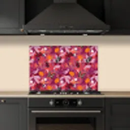 Zomer - Vlinder - Donker - Roze keuken achterwand spatscherm klein 900 -sfeer1