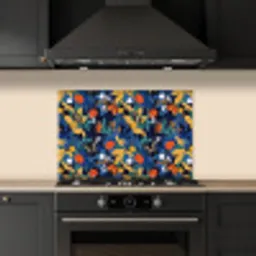 Zomer - Vlinder - Marineblauw - Blauw keuken achterwand spatscherm klein 900 -sfeer1