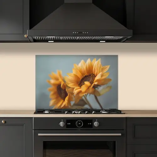 Zonnebloemen - Geel - Wazig keuken achterwand spatscherm klein -sfeer1