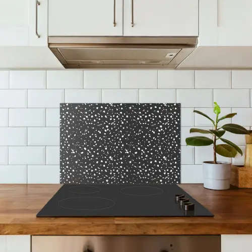 Terrazzo - Patroon - Zwart - Wit keuken achterwand spatscherm klein 900 -sfeer2