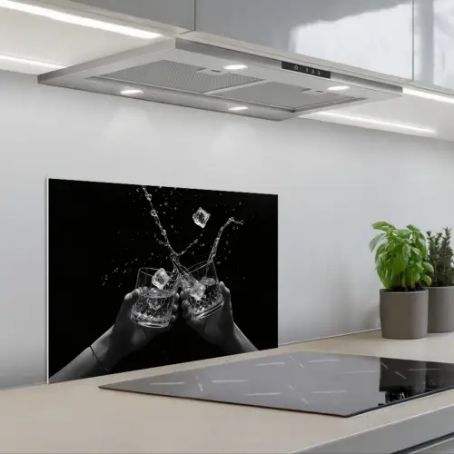 Whiskyglazen - Ijs - Spetters - Zwart keuken achterwand spatscherm klein -3d_schuin