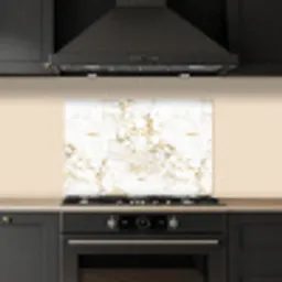 Wit - Marmer - Luxe - Goud keuken achterwand spatscherm klein 900 -sfeer1