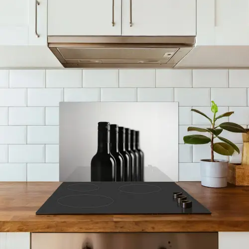 Wijnflessen - Zwart - Minimalistisch keuken achterwand spatscherm klein -sfeer2