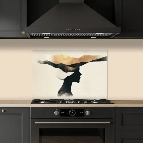 Vrouw - Golven - Zwart keuken achterwand spatscherm klein -sfeer1